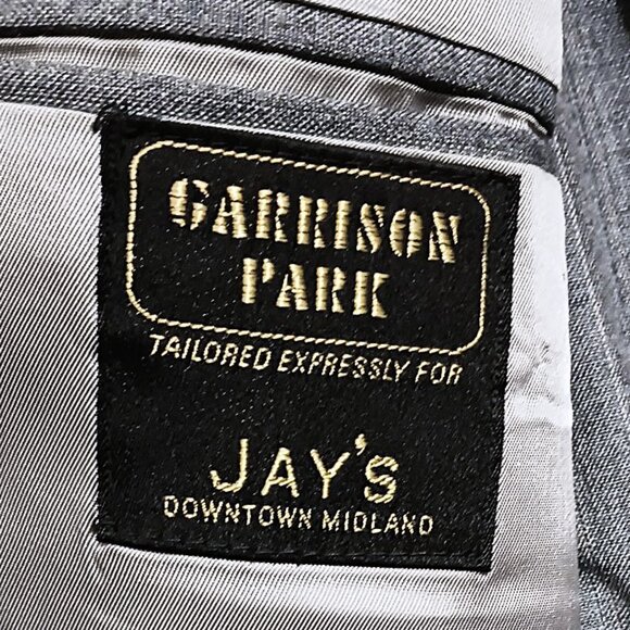 Garrison Park Men 2 Piece Light Bluish Gray Suit        40R - Picture 8 of 15